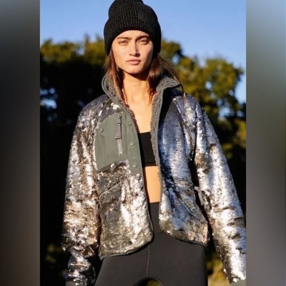 ✨3x HP✨Free People Movement Hit The Slopes Sequin Jacket NWT - Picture 1 of 10